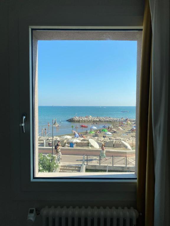 Nuovo Residence Serenissima Frontemare - Agenzia Cocal Caorle Exteriér fotografie